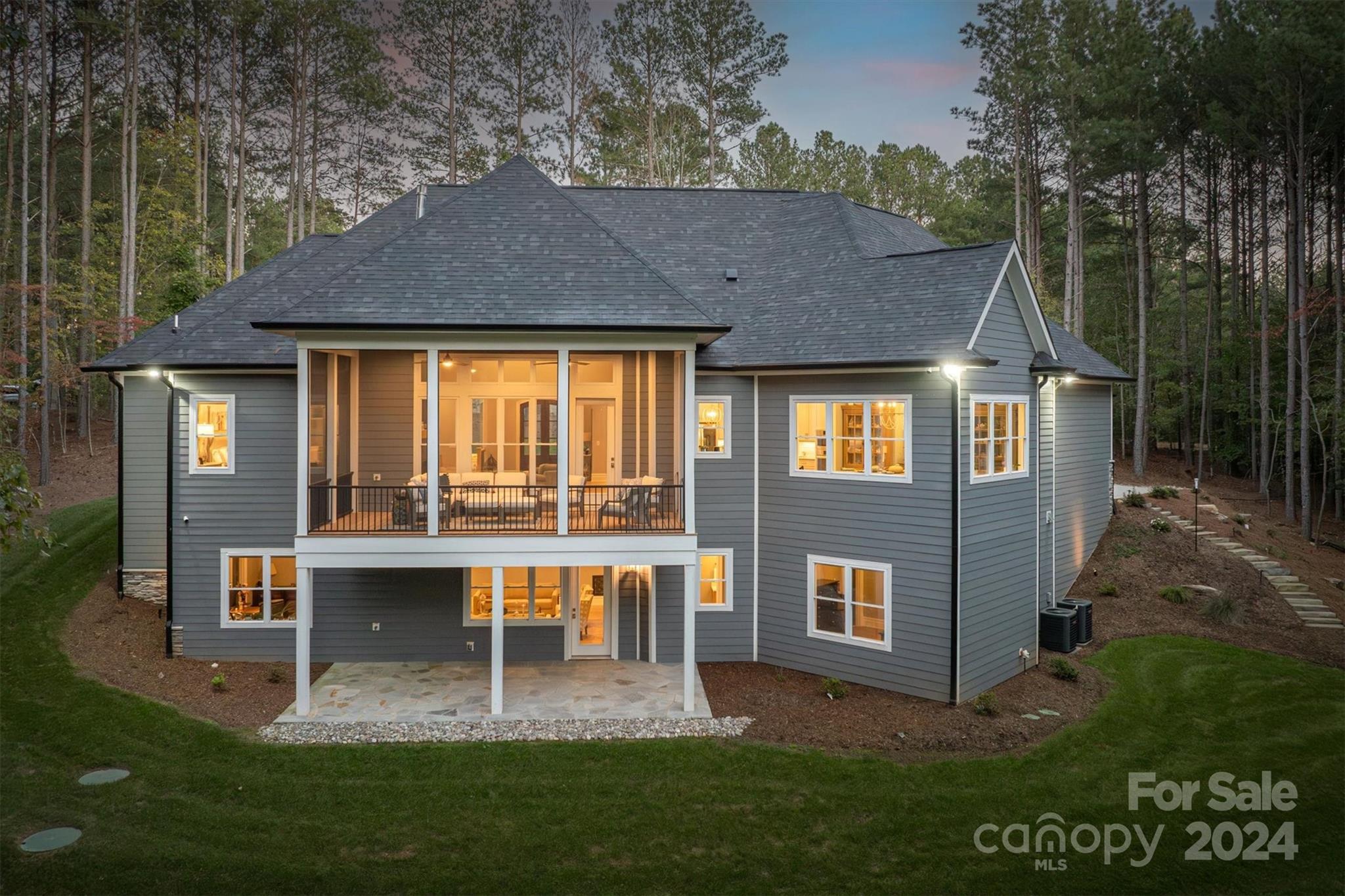 Paradise Harbor - Residential