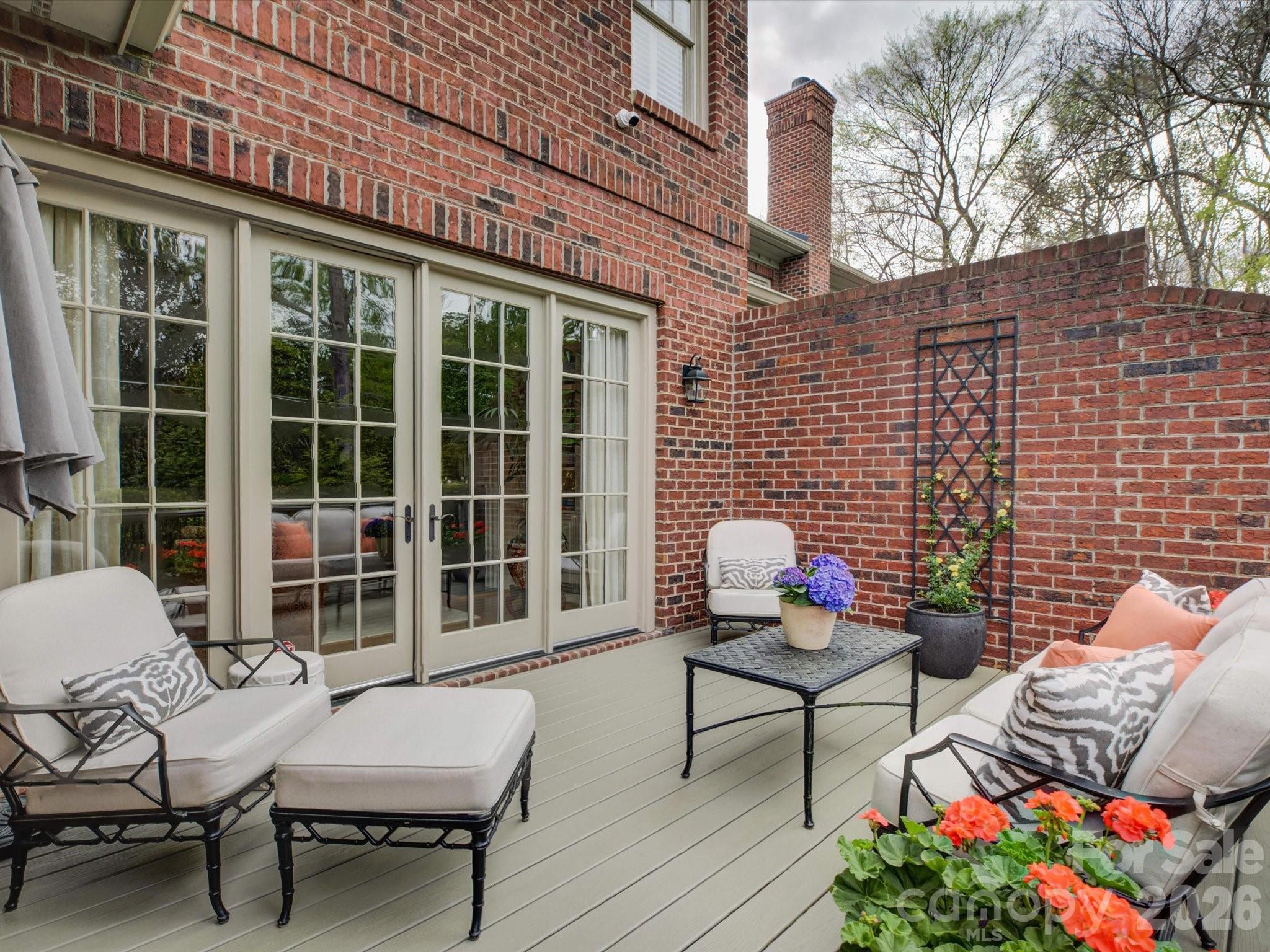 Club Side Villas on Carmel - Residential