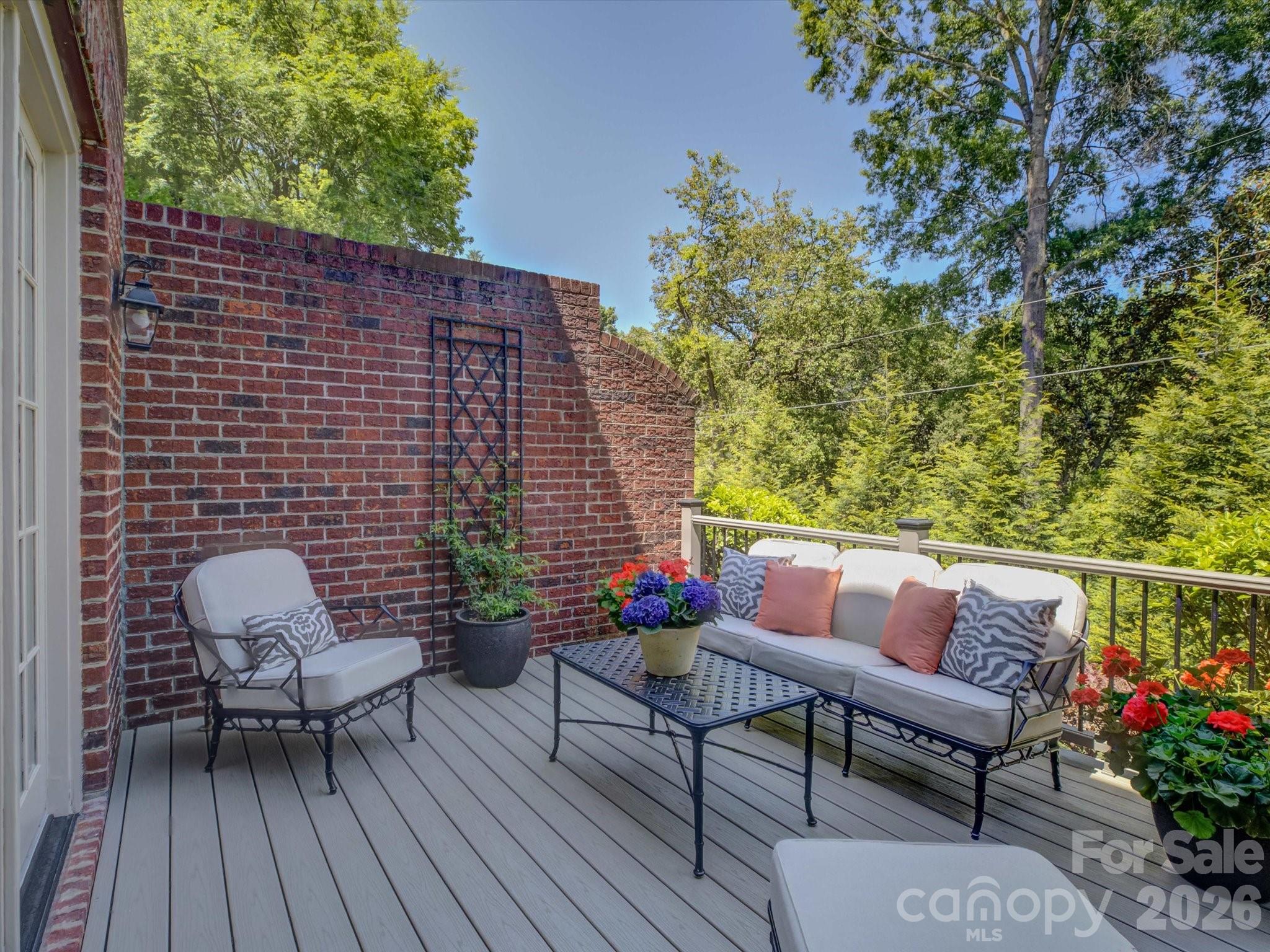 Club Side Villas on Carmel - Residential