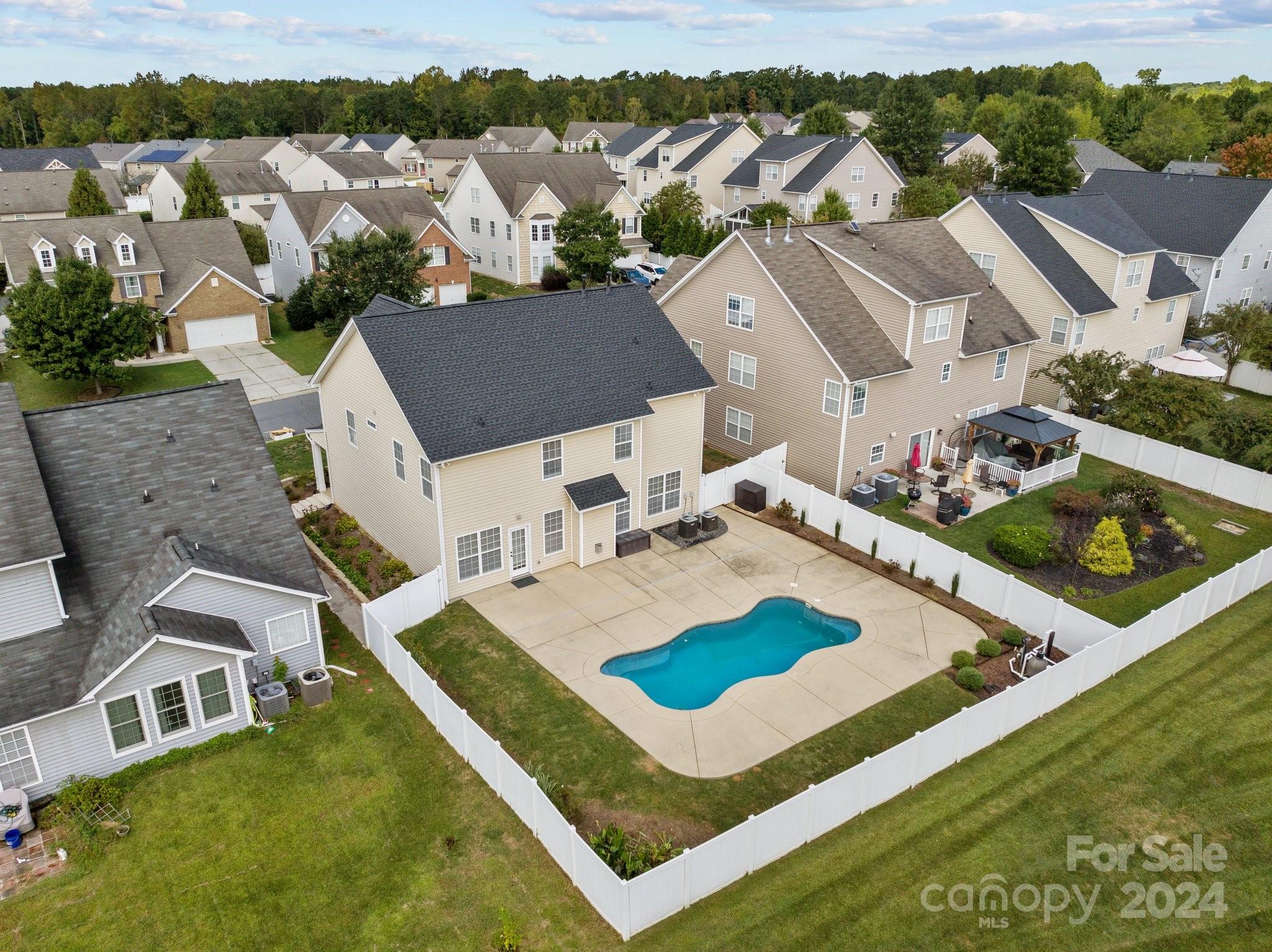 The Farm At Riverpointe - Residential