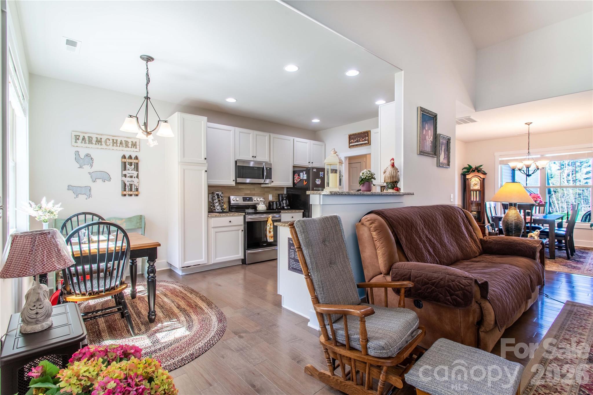 Maple Trace - Residential