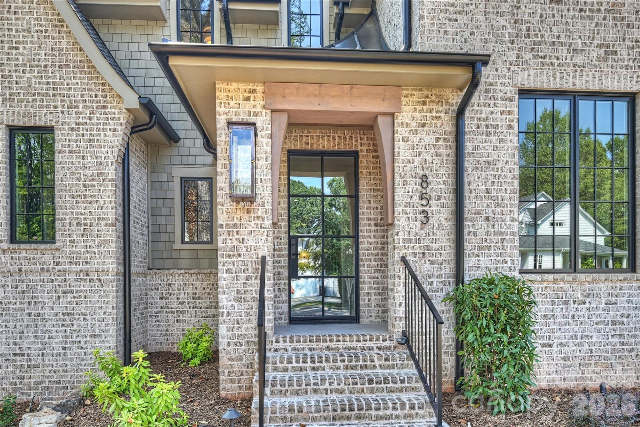 853 Wriston Place