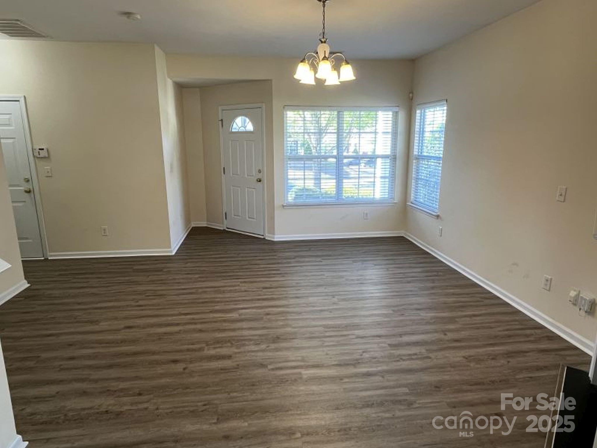 12120 Stratfield Place Circle