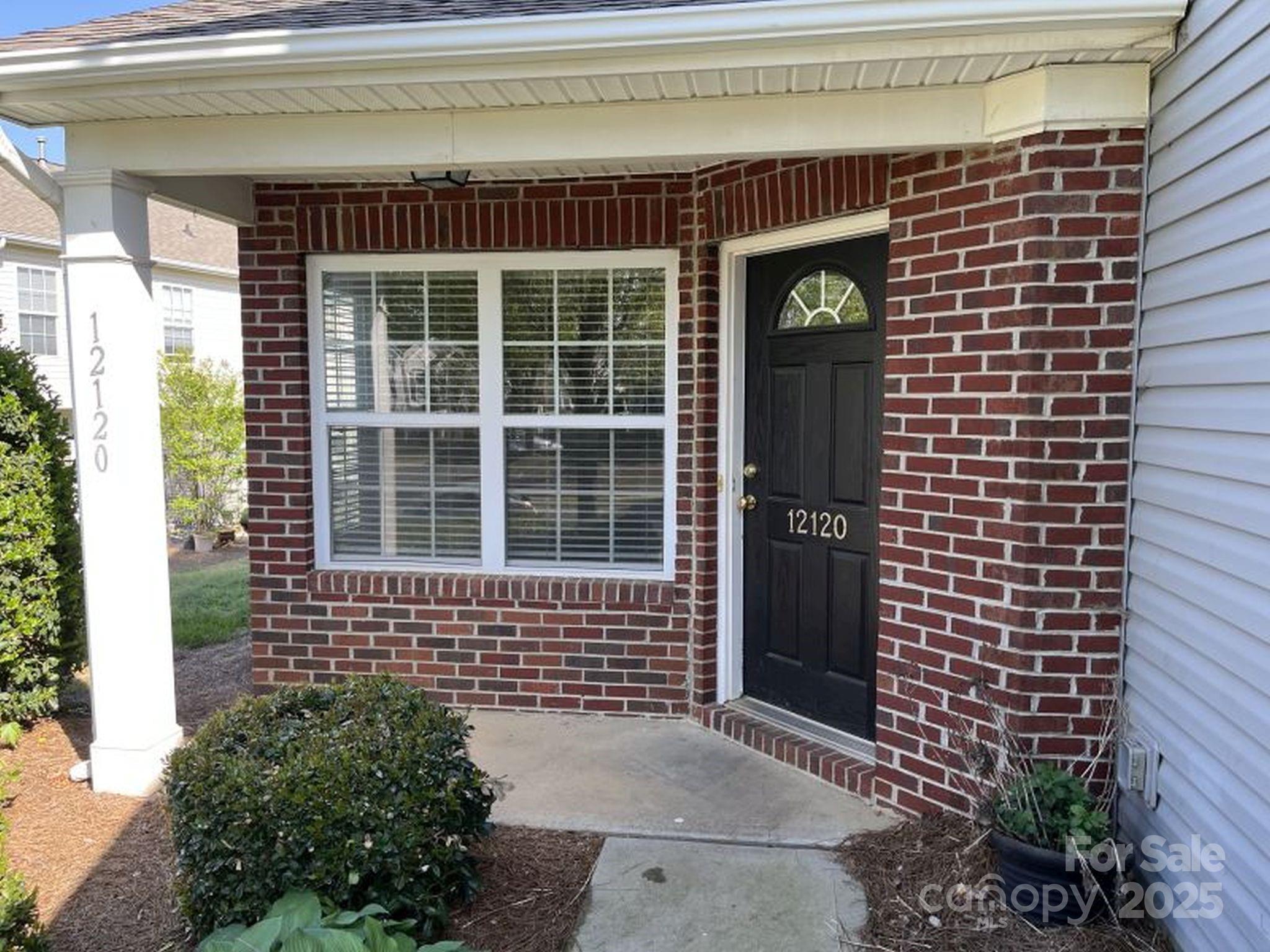 12120 Stratfield Place Circle