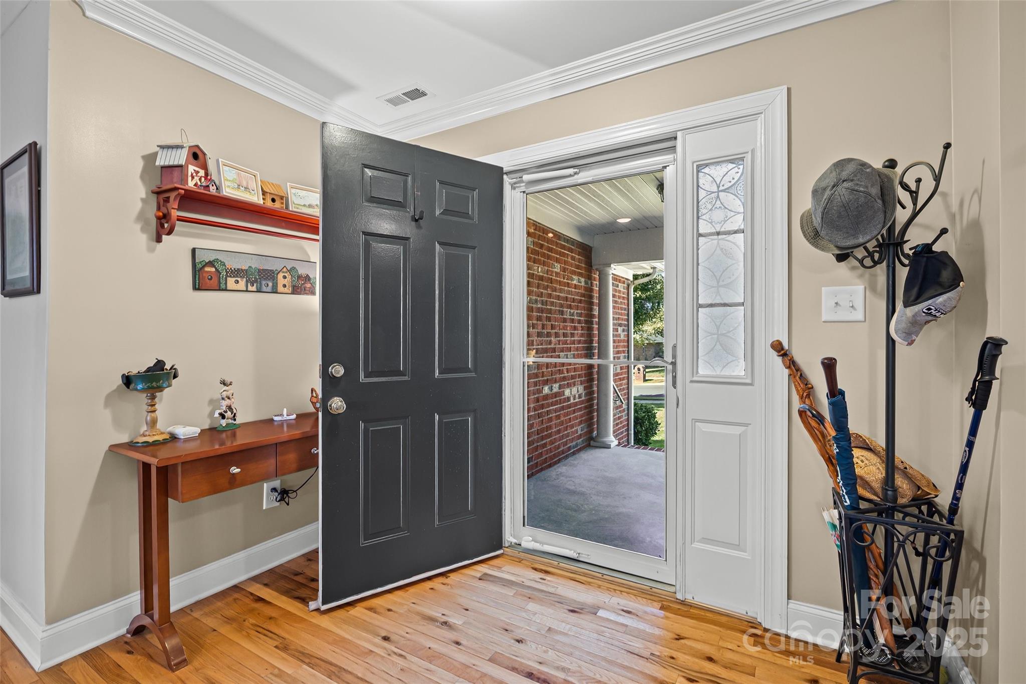 1322 Moonshadow Lane