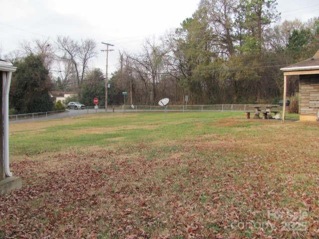 1103 E Main Street E