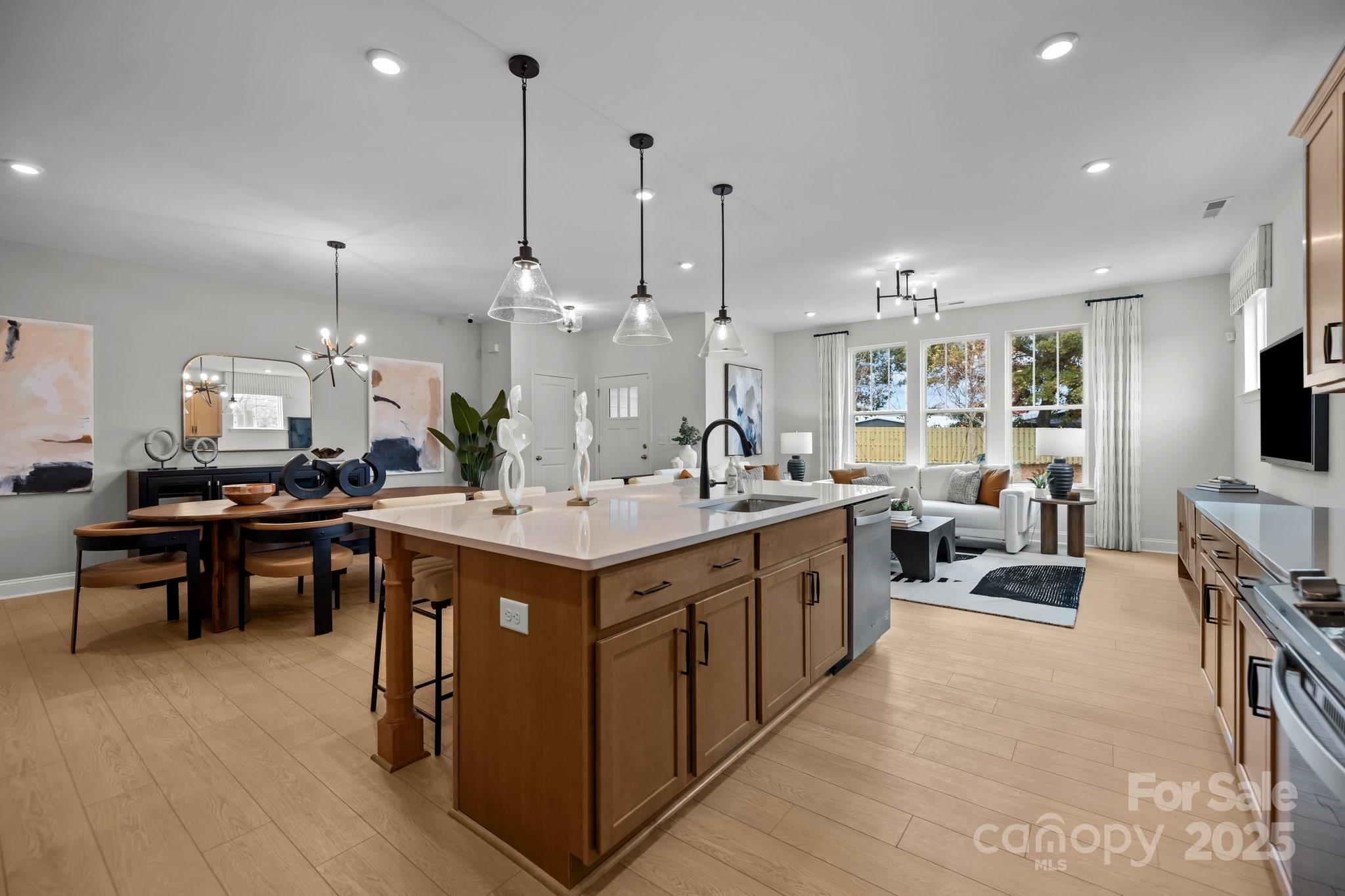2903 Herringbone Road 35