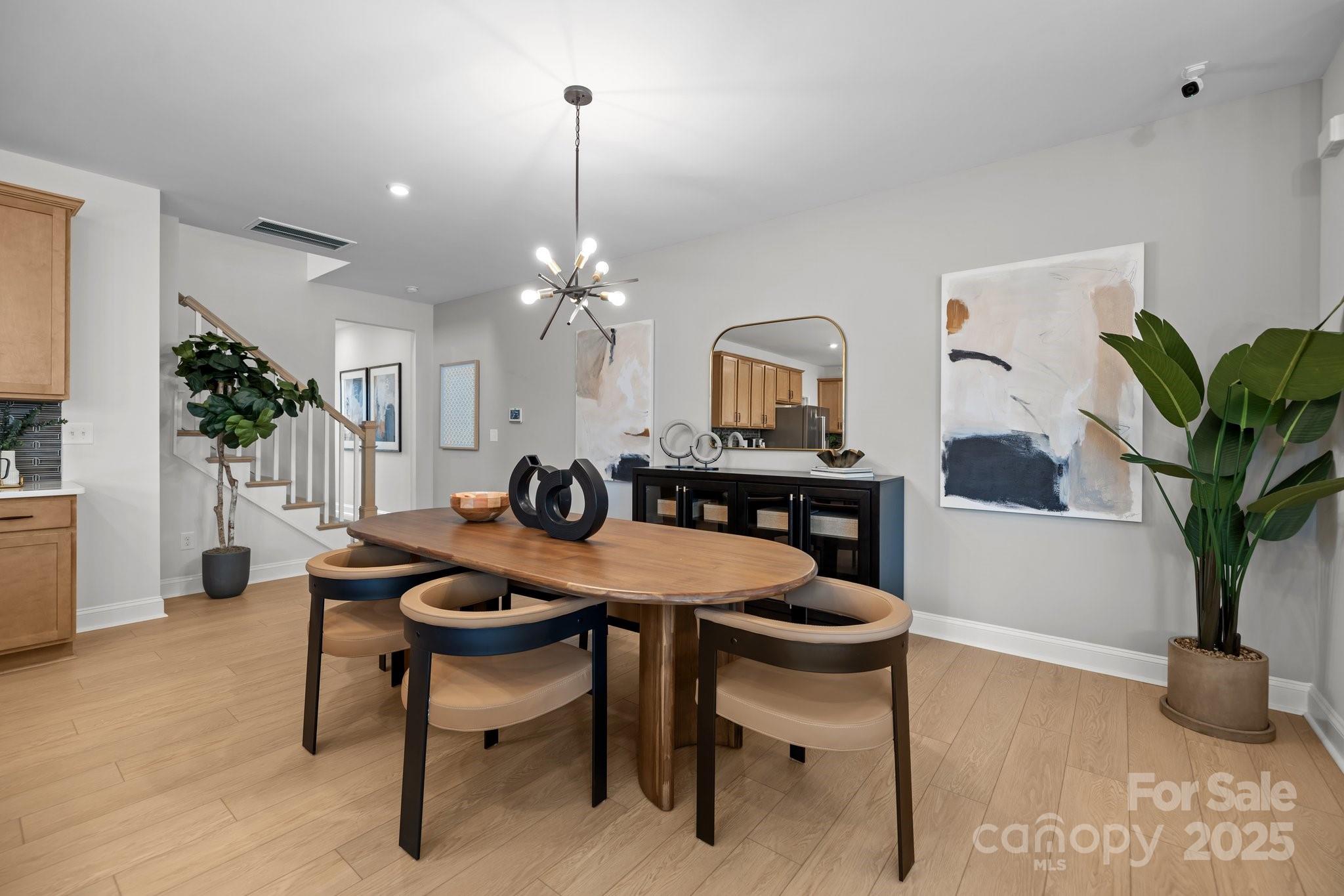 2903 Herringbone Road 35