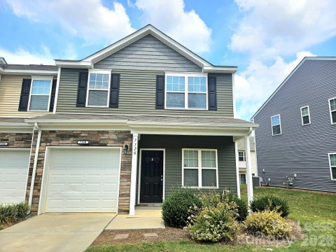 Photo of 7320 Jane Parks Way, Charlotte, NC 28217 (MLS # 4419950)