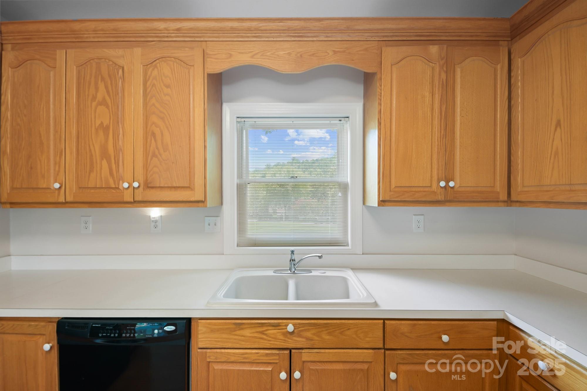 Tega Cay - Residential