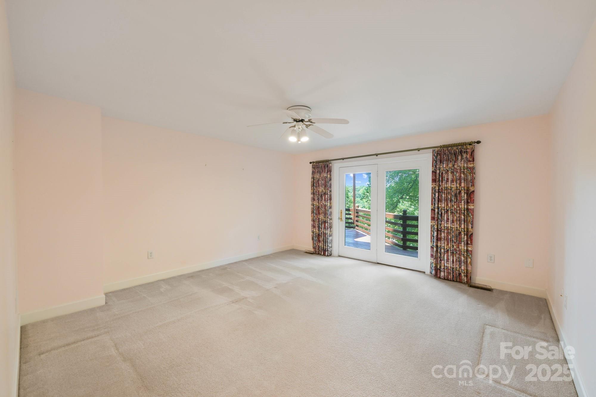 Tega Cay - Residential