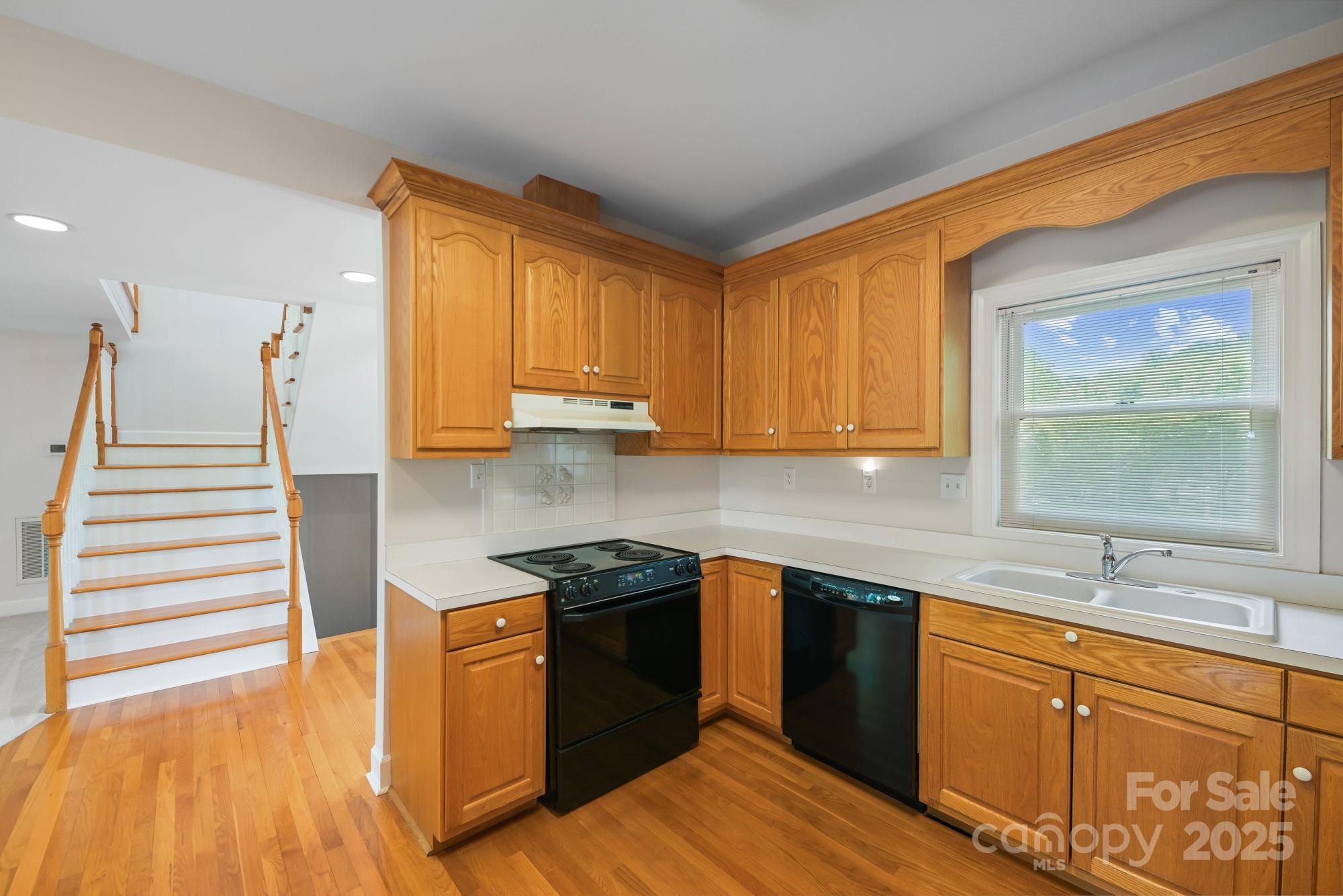 Tega Cay - Residential