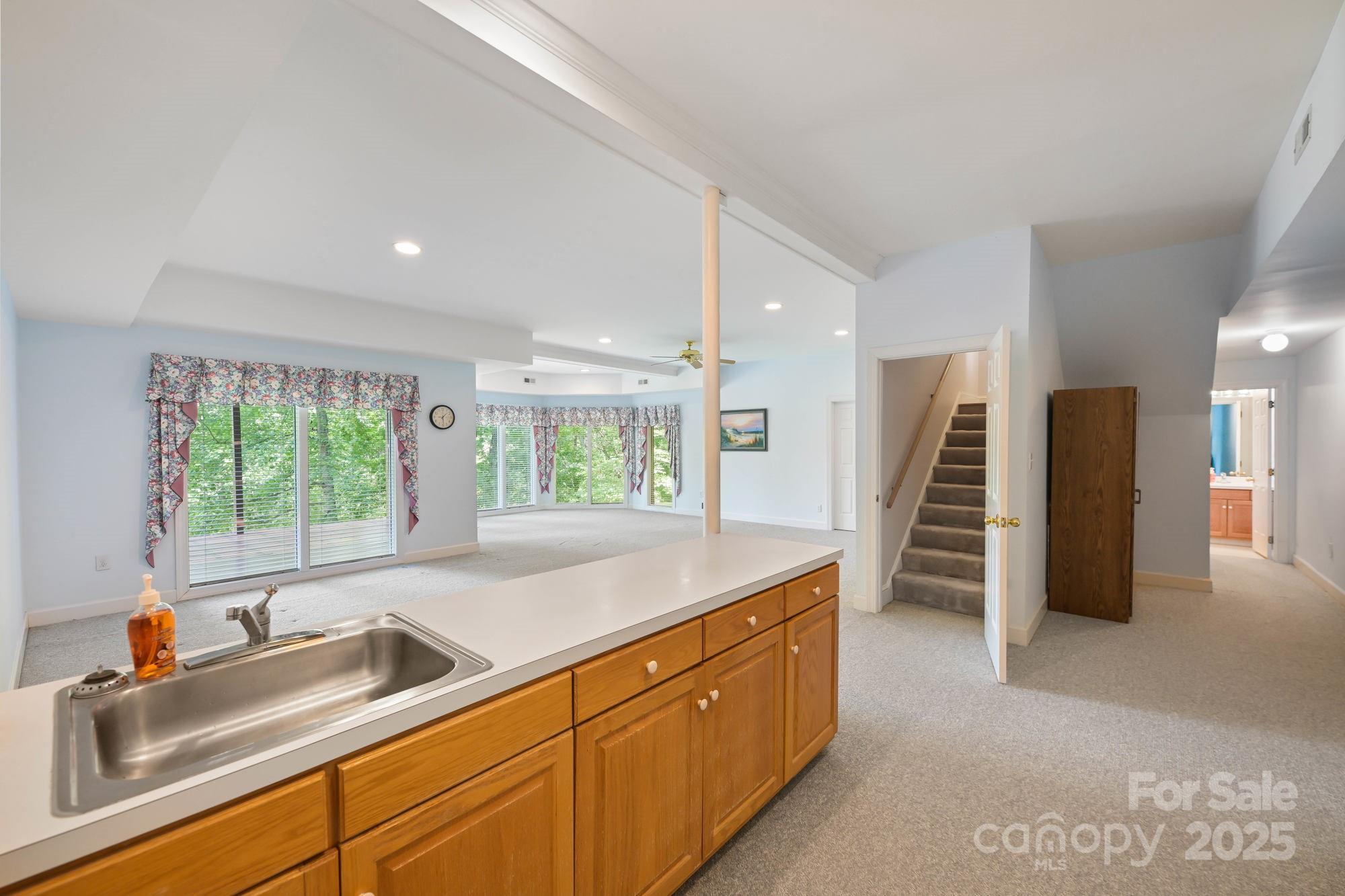 Tega Cay - Residential