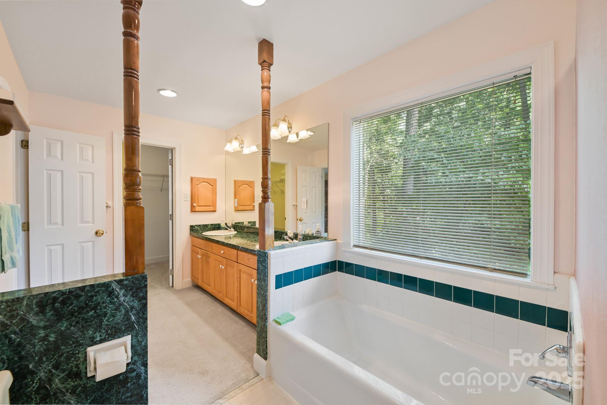 Tega Cay - Residential