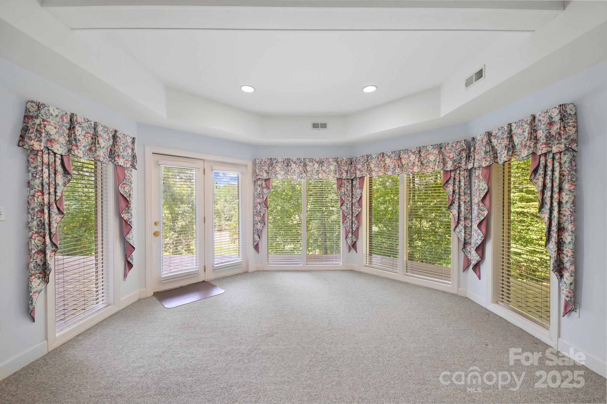 Tega Cay - Residential