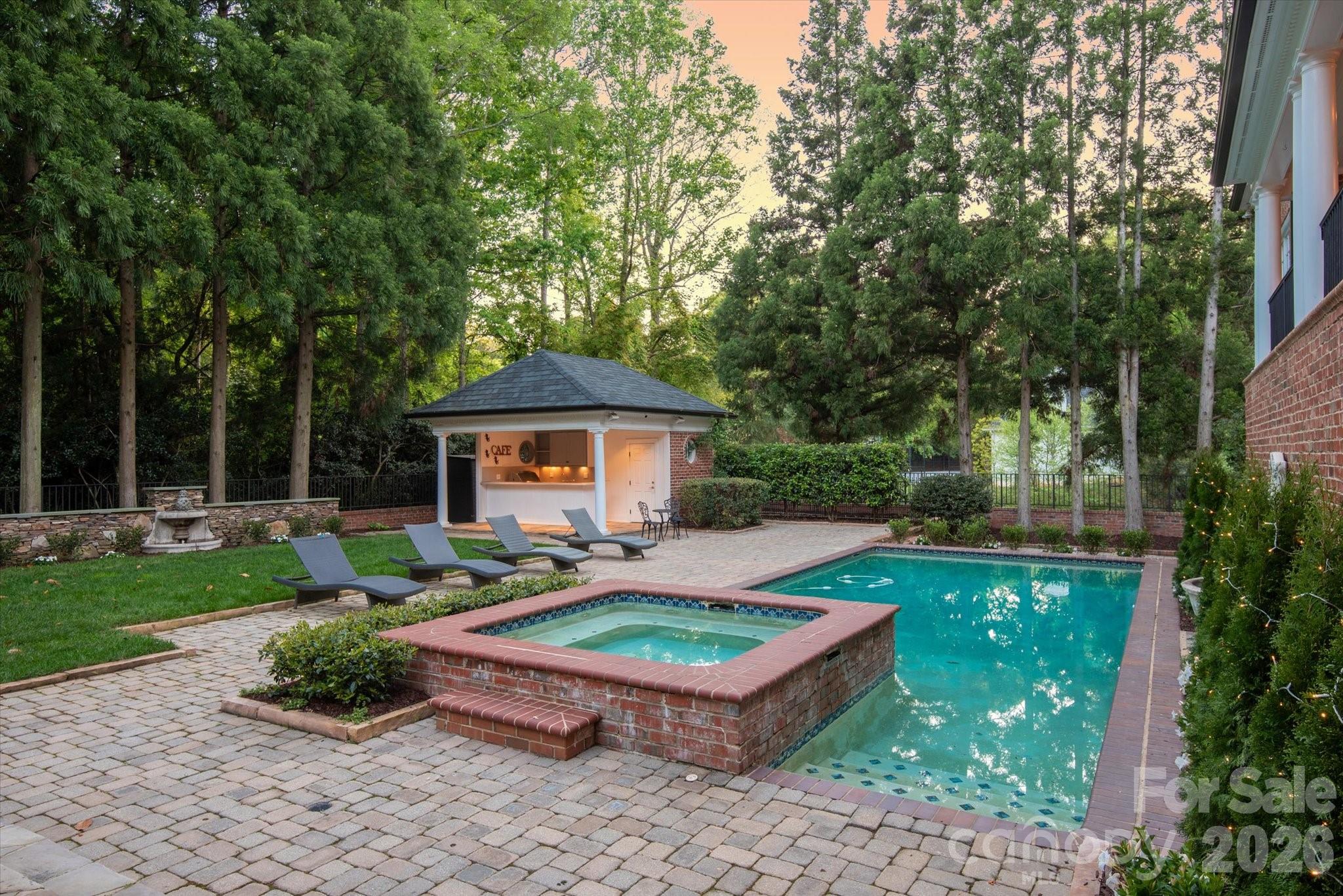 Dovewood - Residential