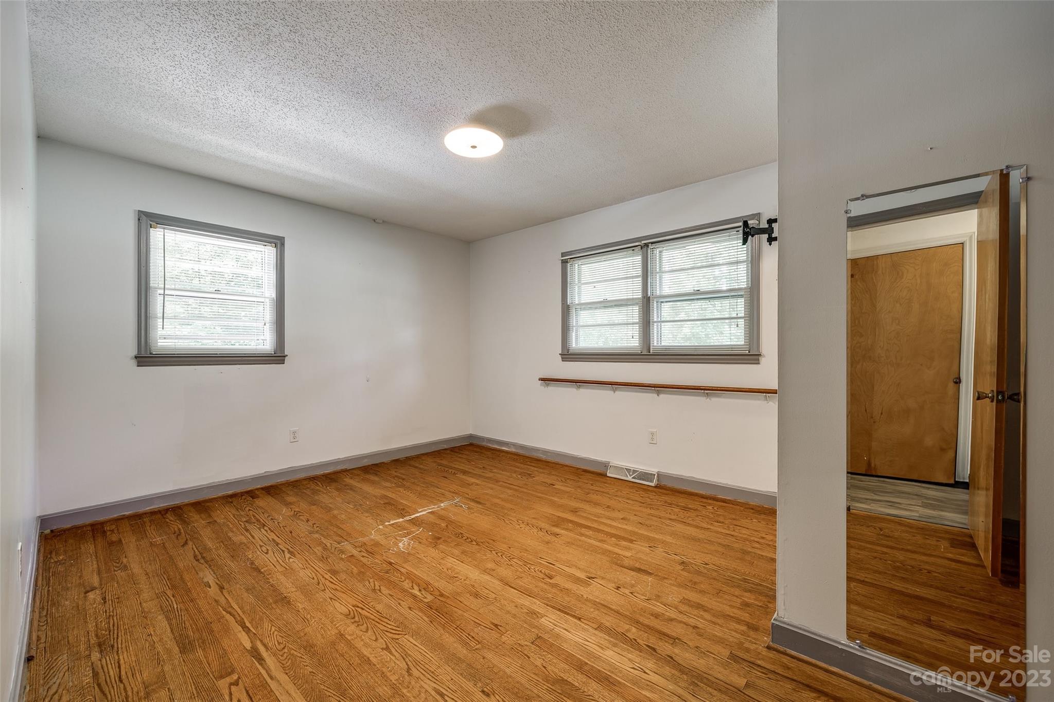 Eleanor Acres - Residential