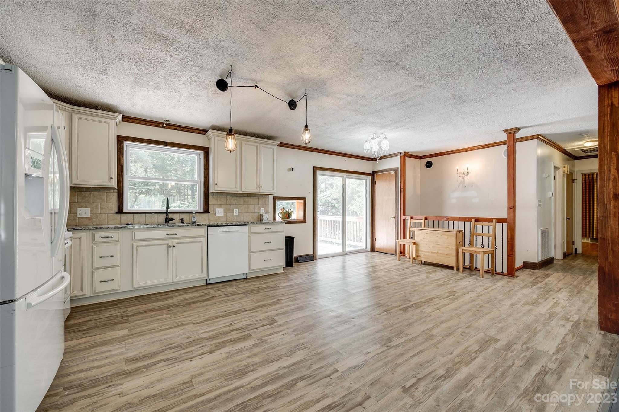 Eleanor Acres - Residential