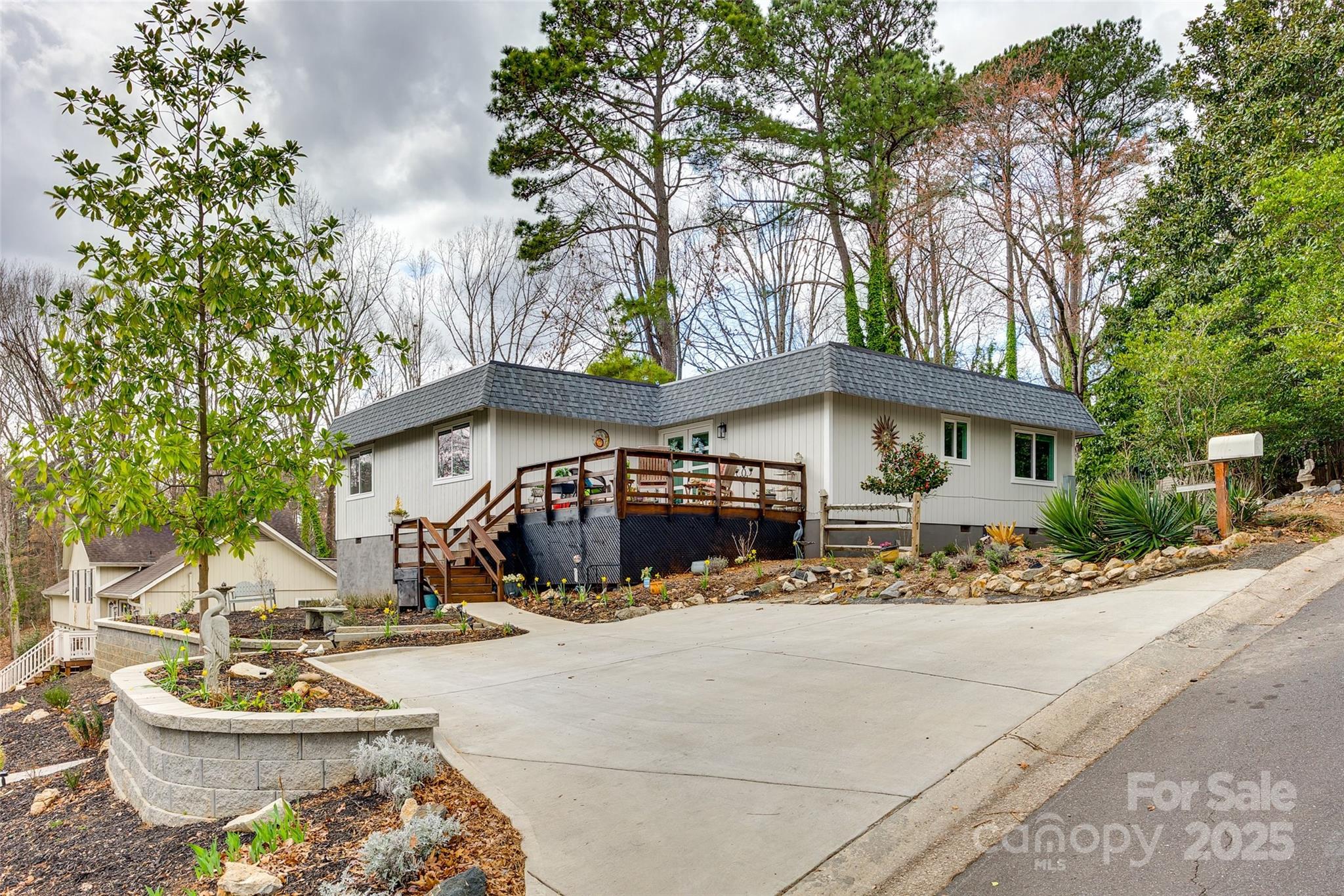 Tega Cay - Residential