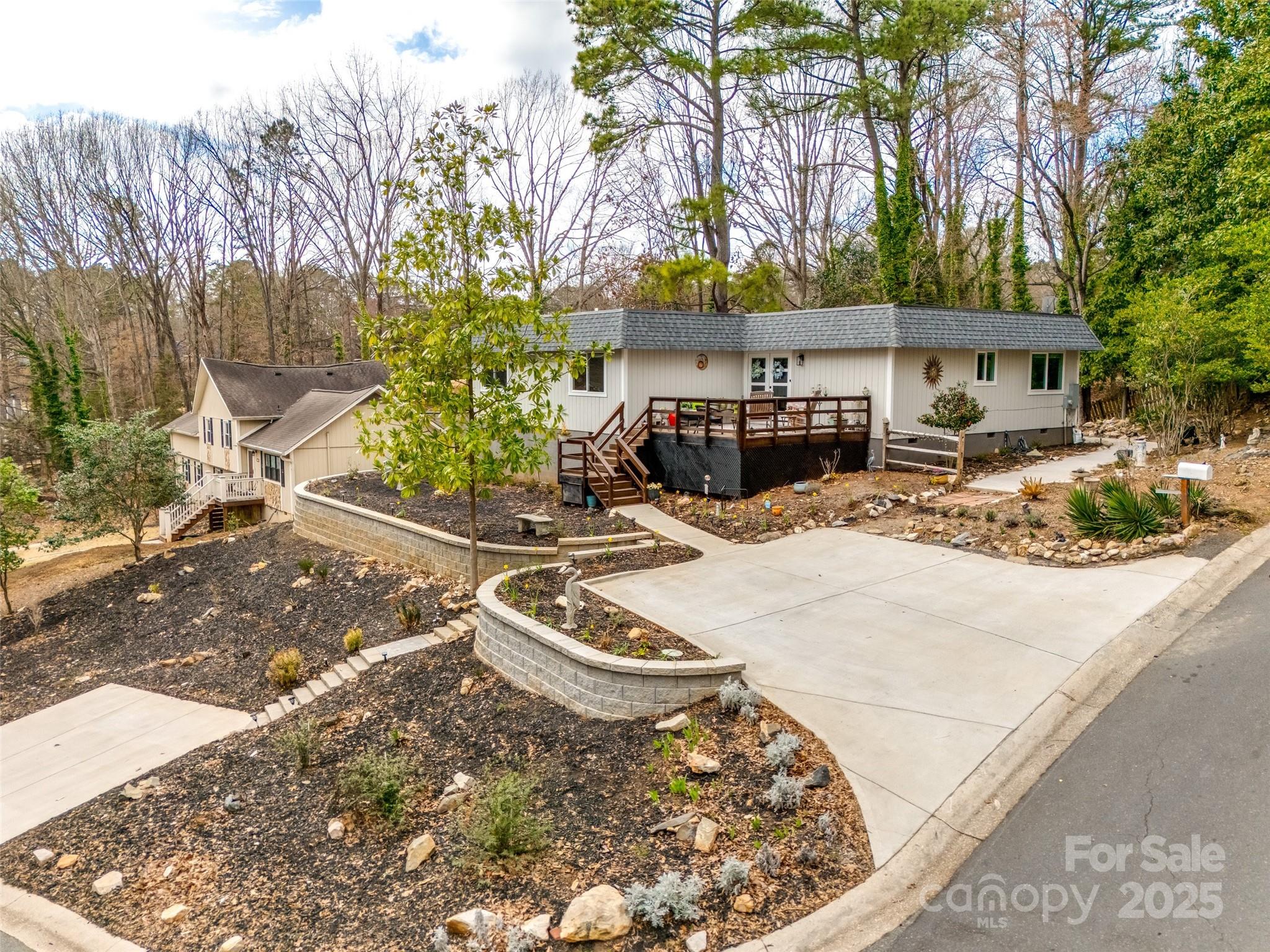Tega Cay - Residential
