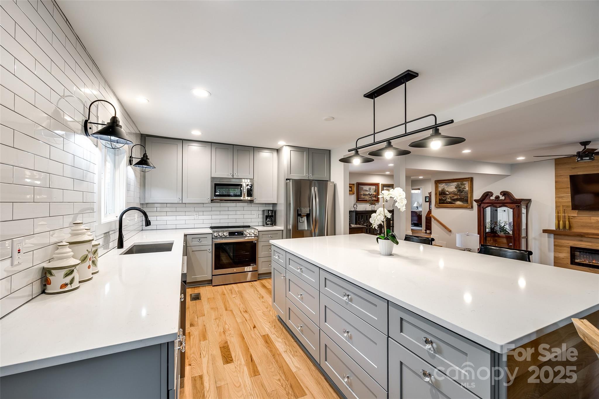 Tega Cay - Residential