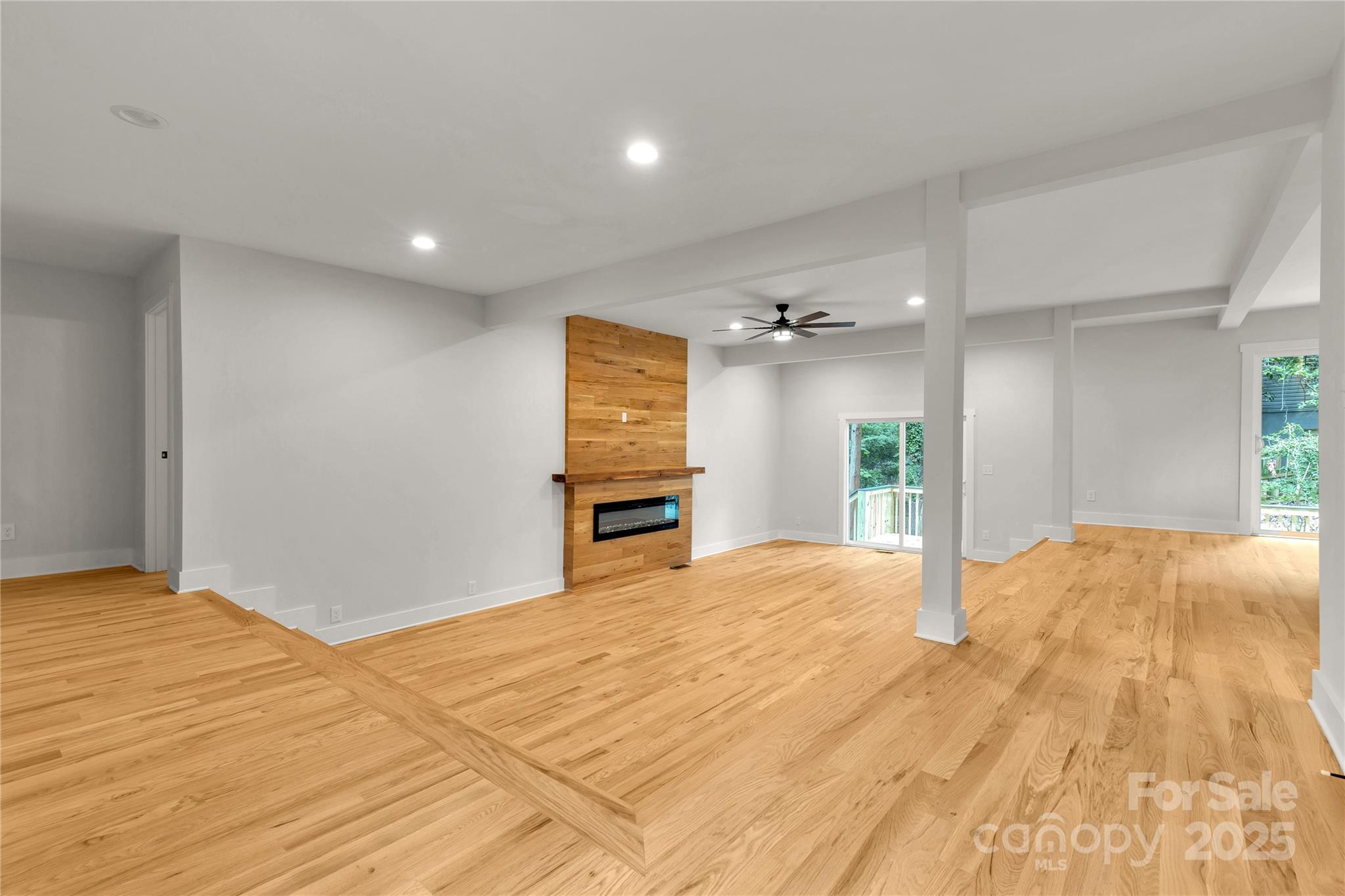 Tega Cay - Residential