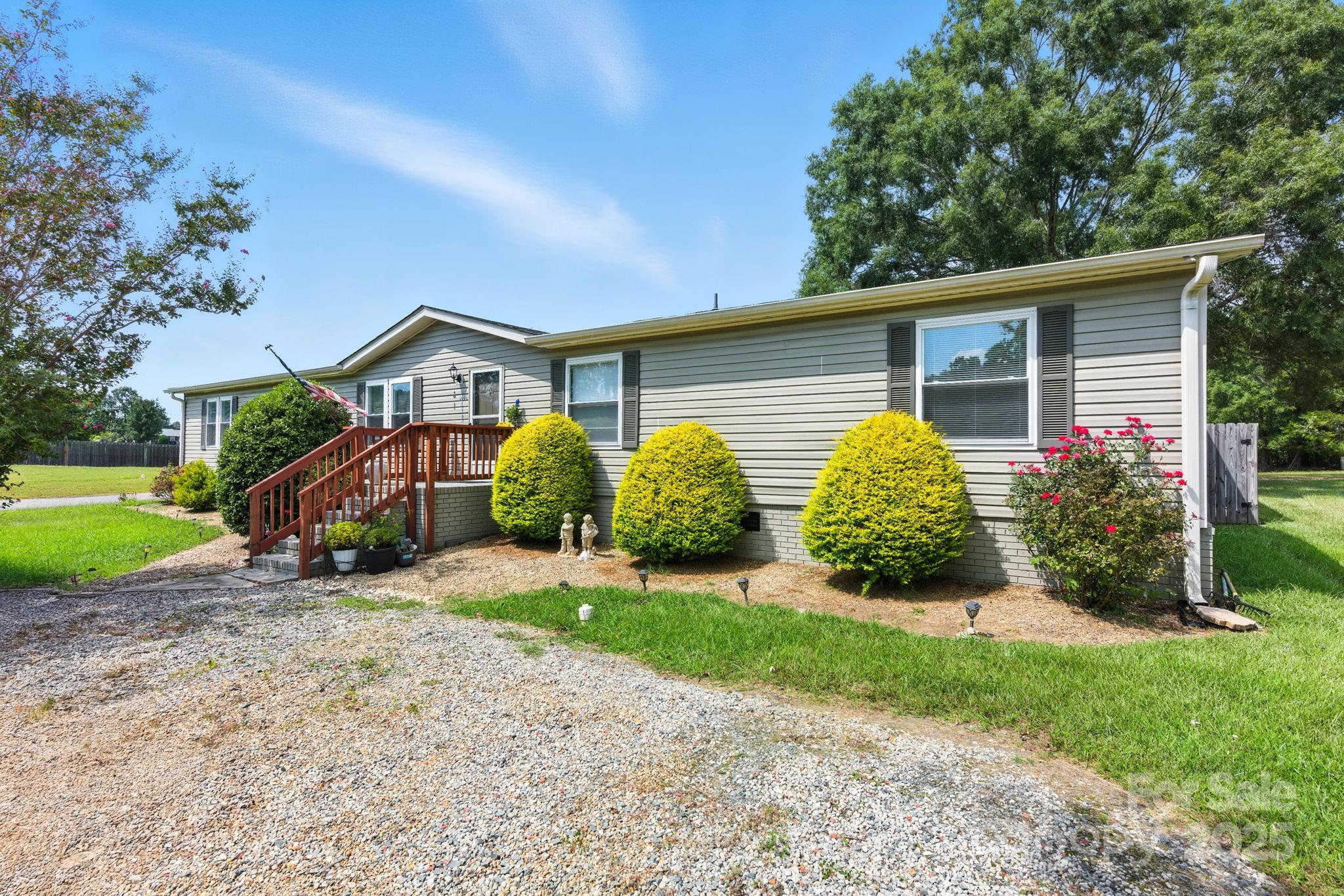 1001 Olde Creek Trail