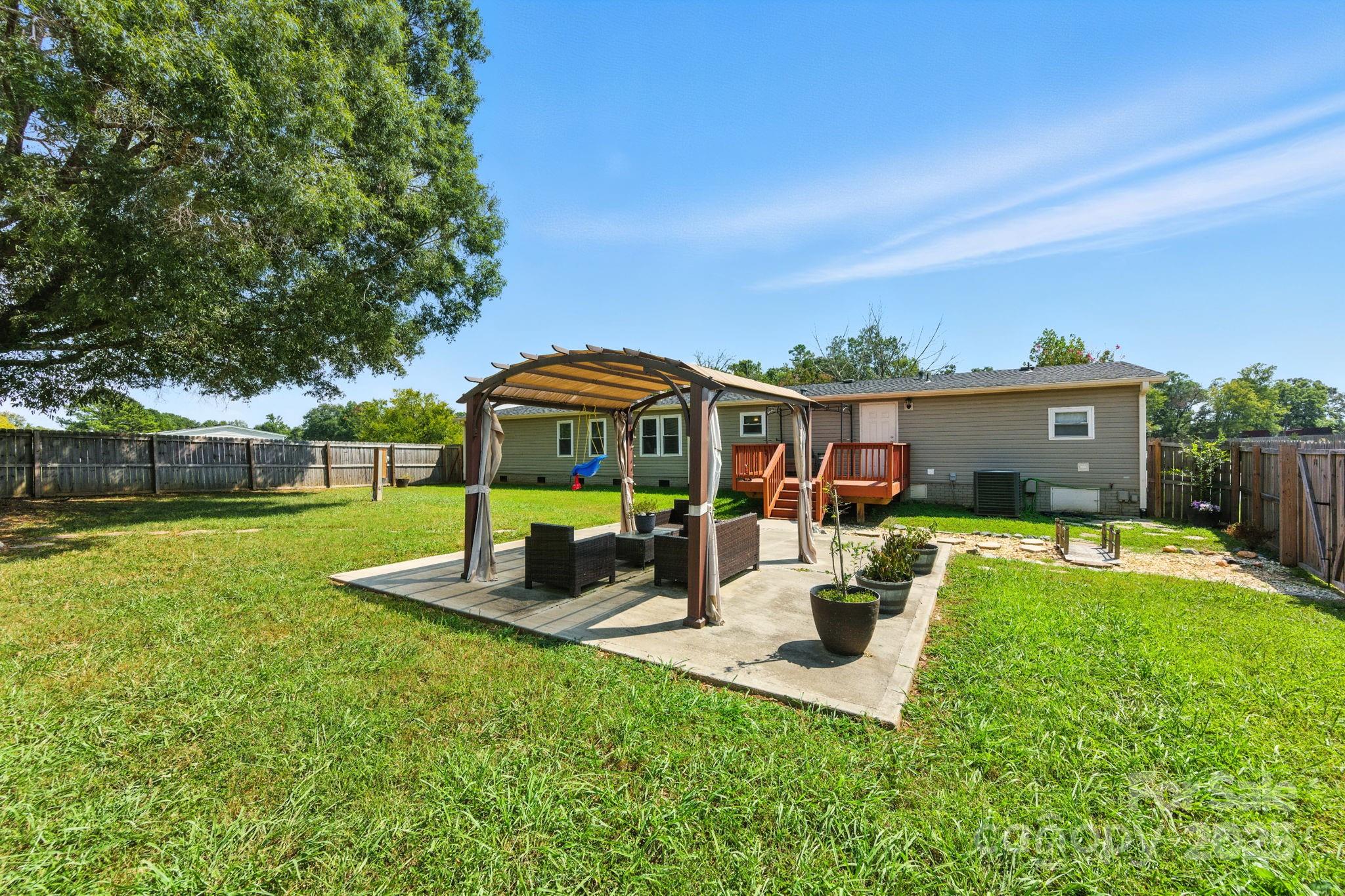 Stones Throw - Residential