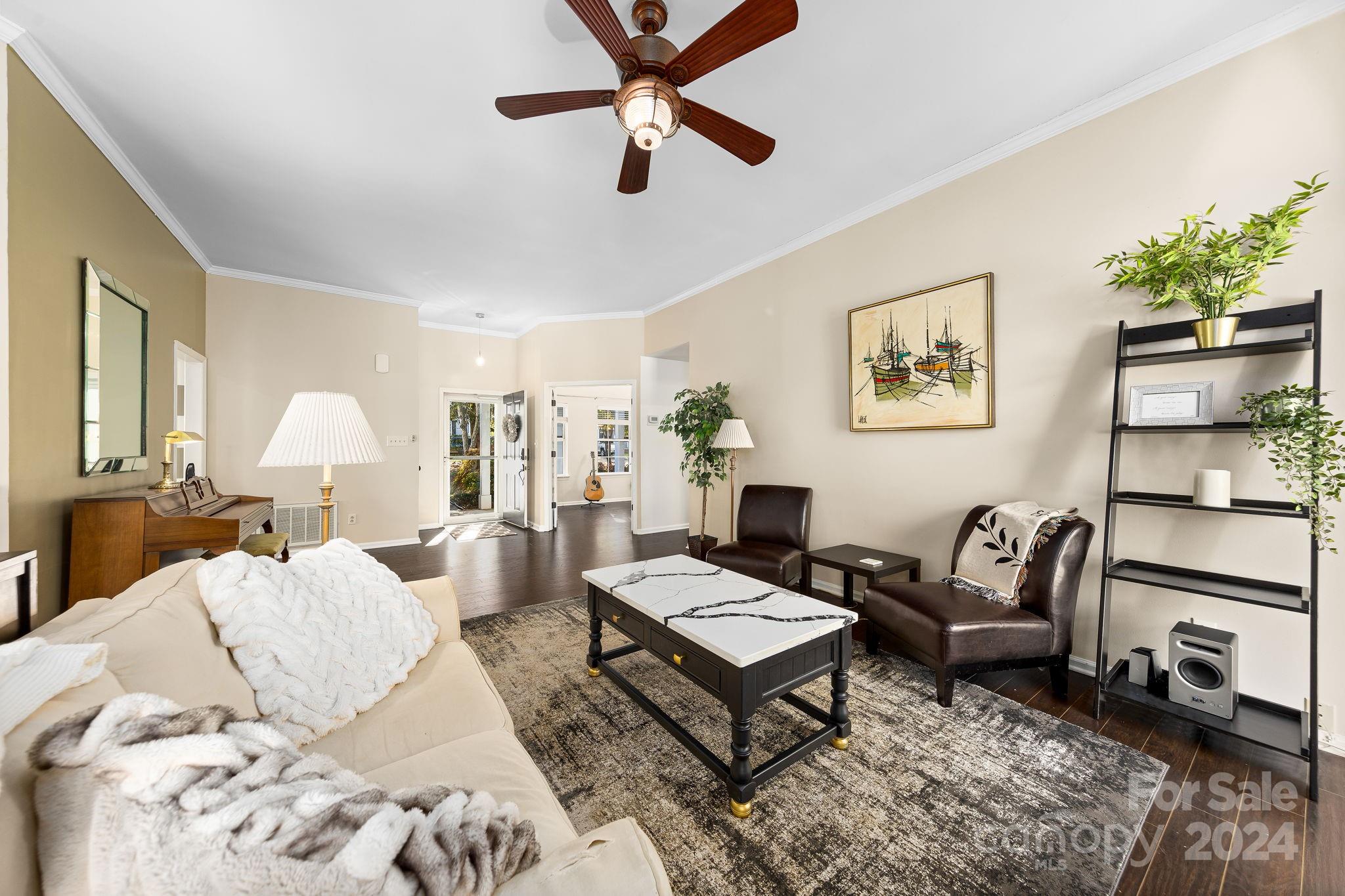 Olde Whitehall - Residential