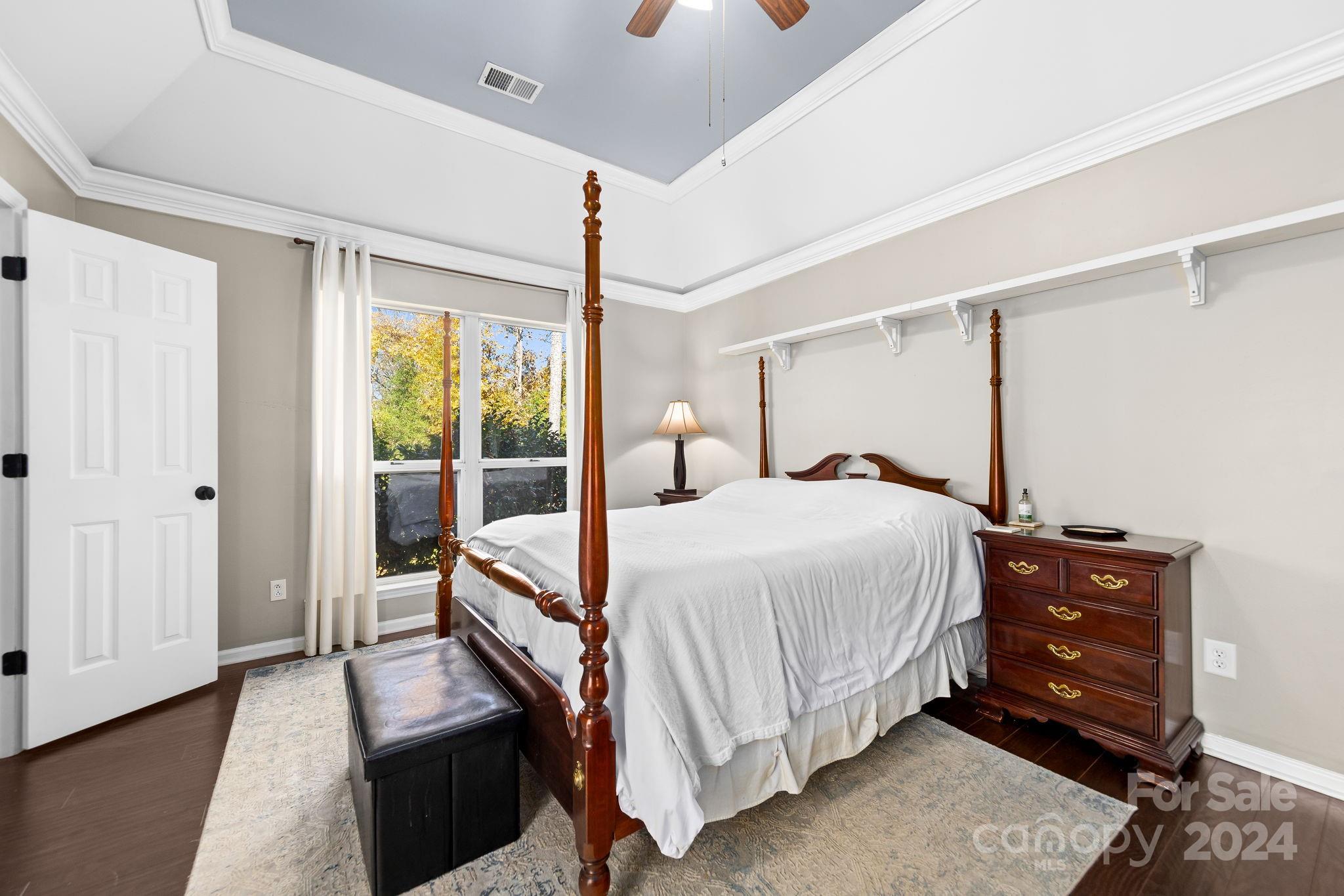 Olde Whitehall - Residential