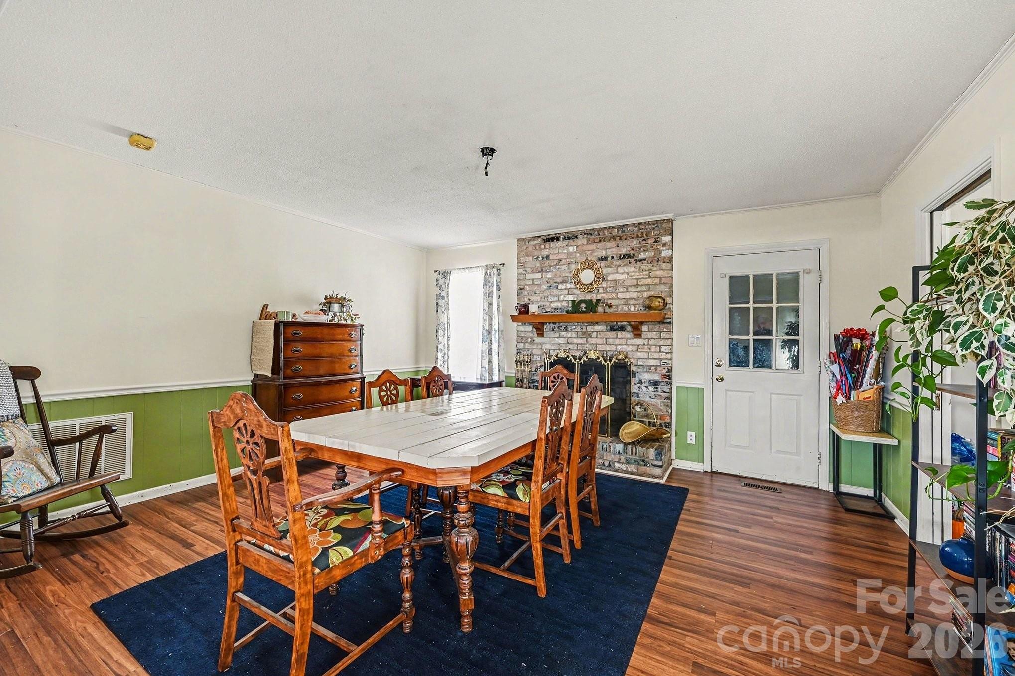 Wesson Heights - Residential