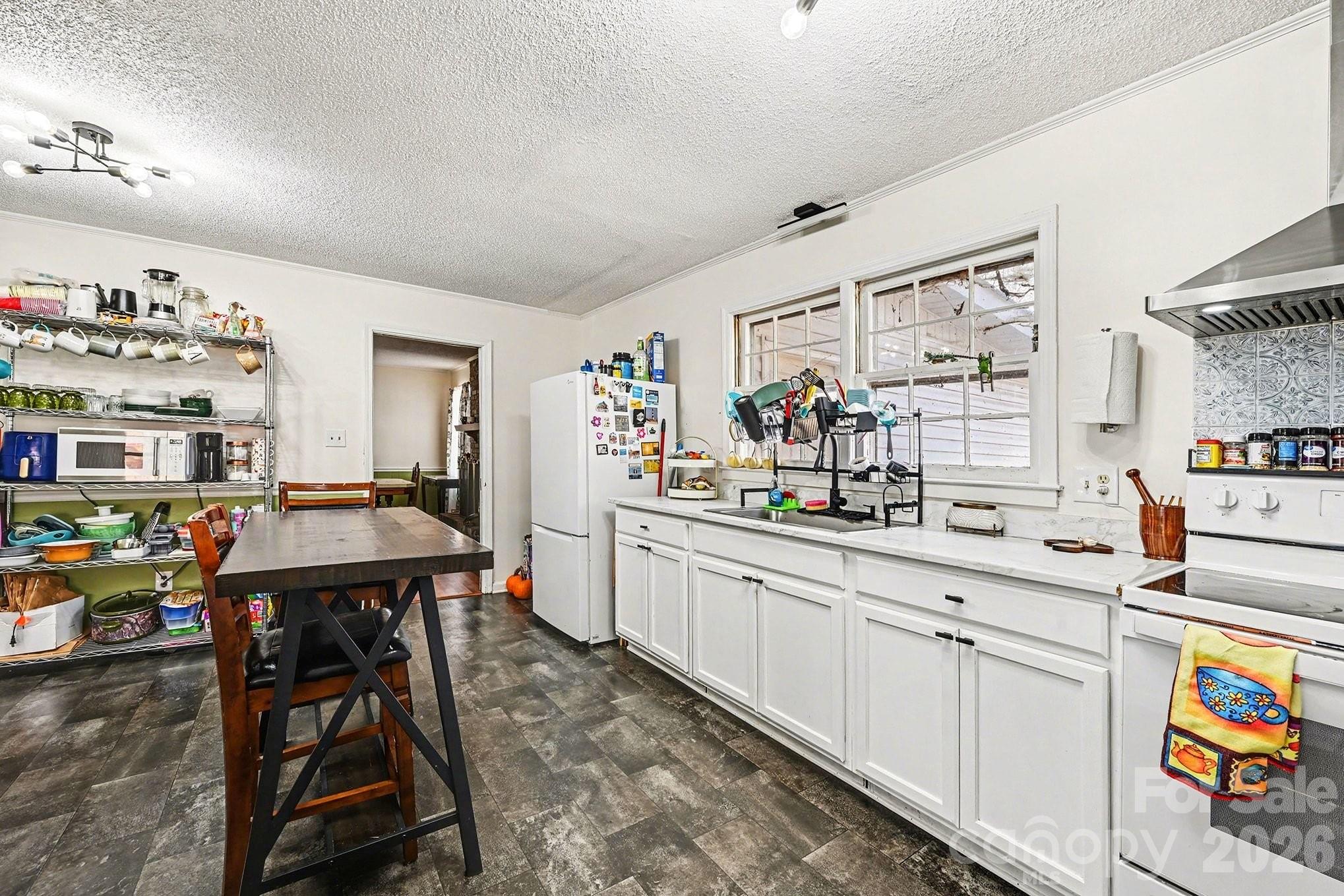 Wesson Heights - Residential