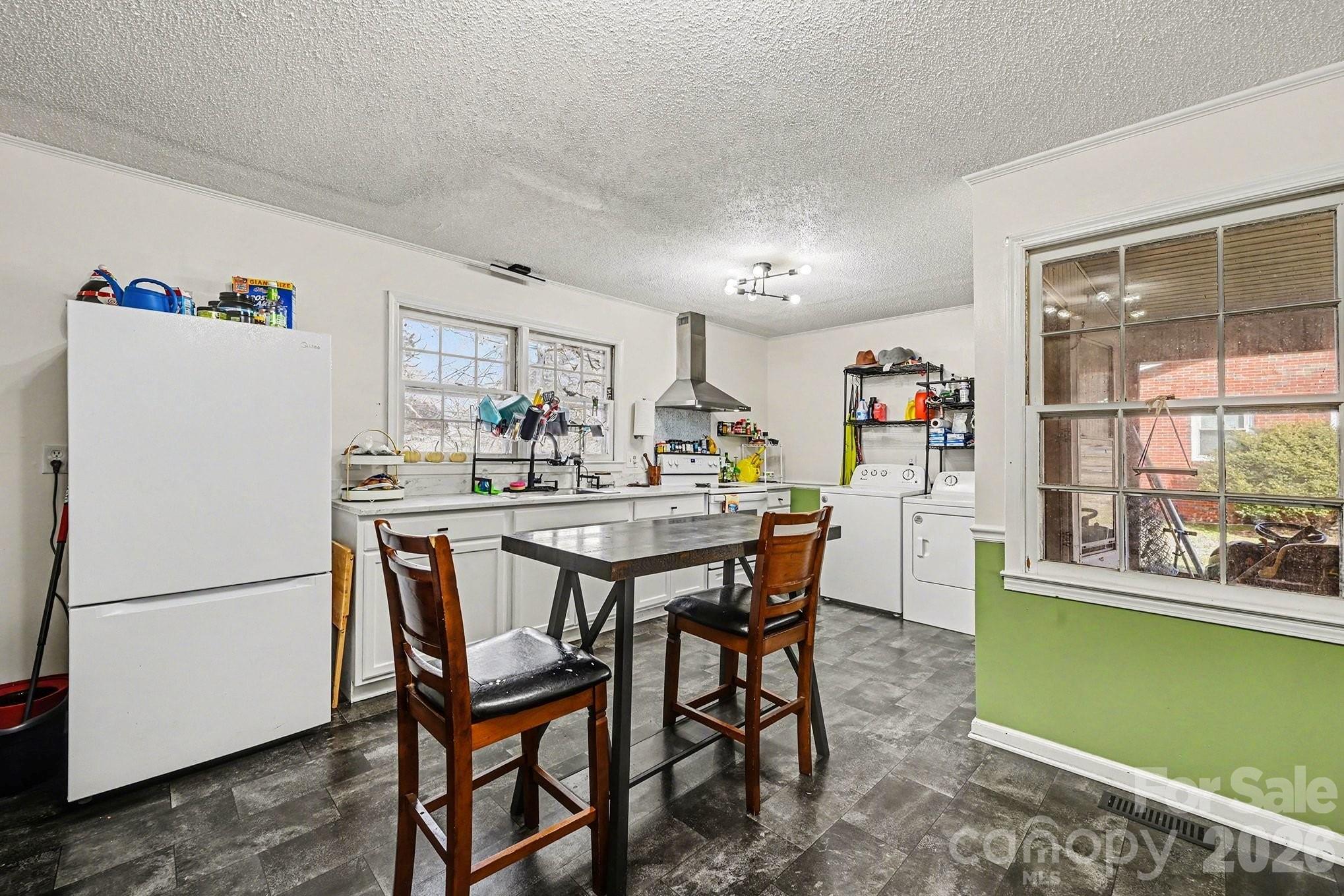 Wesson Heights - Residential