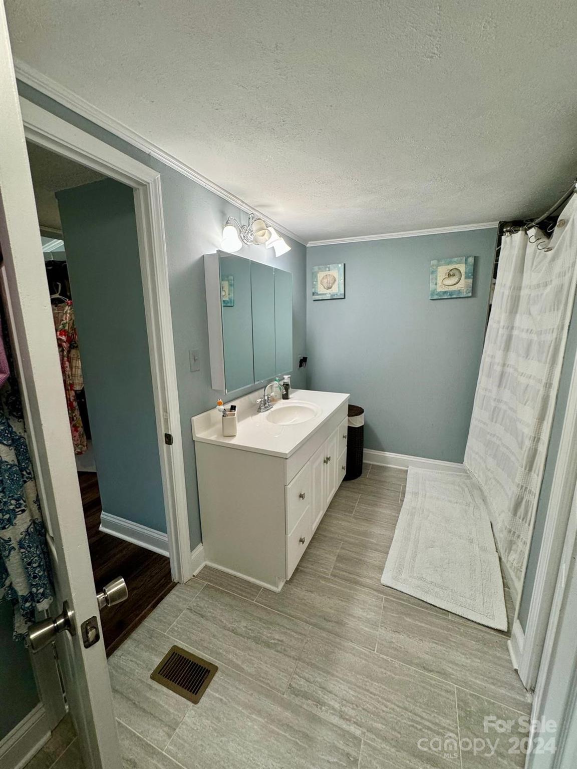 Kingsbury Square - Residential