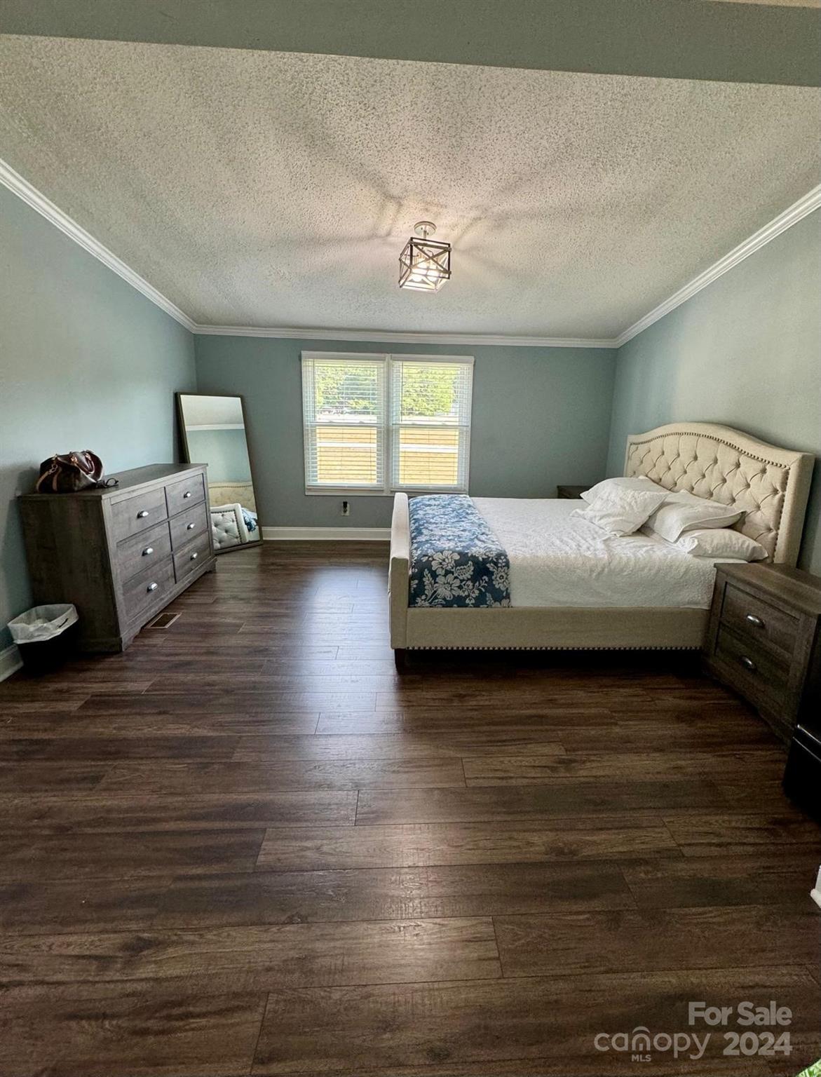 Kingsbury Square - Residential