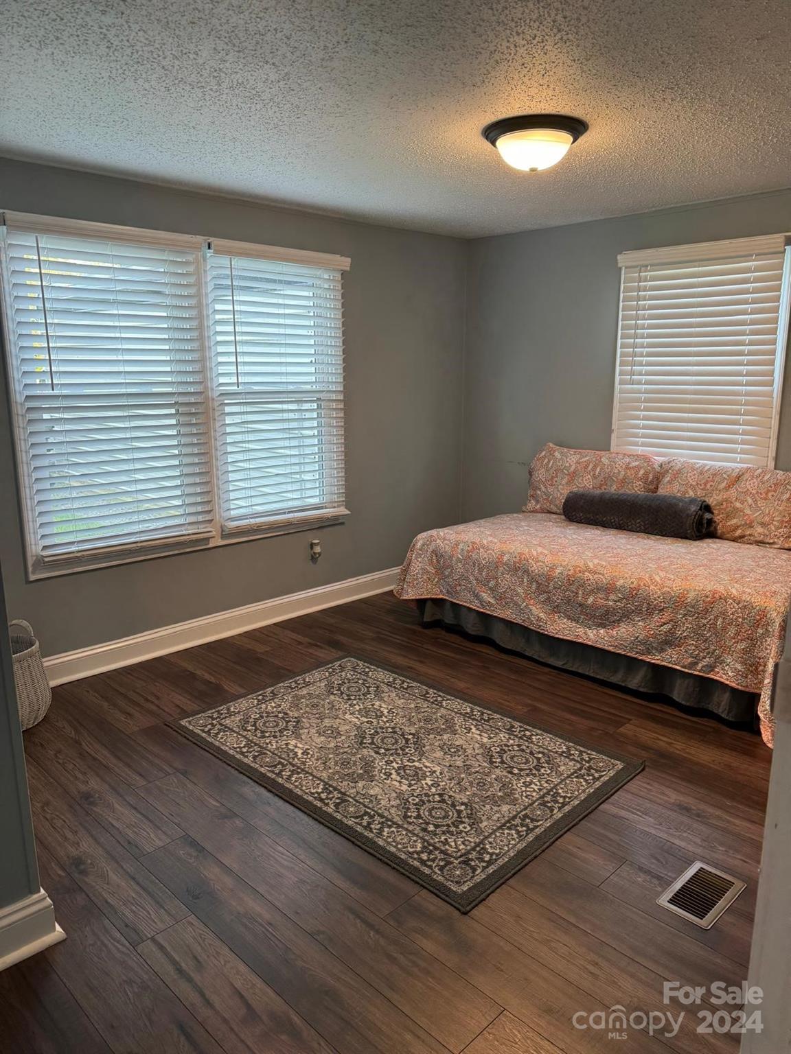 Kingsbury Square - Residential