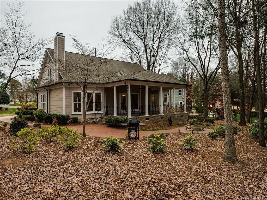 The Peninsula - Residential