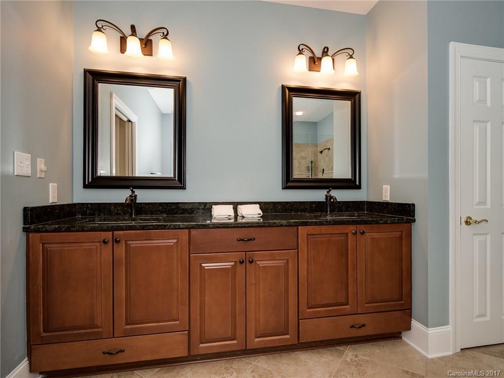 The Peninsula - Residential