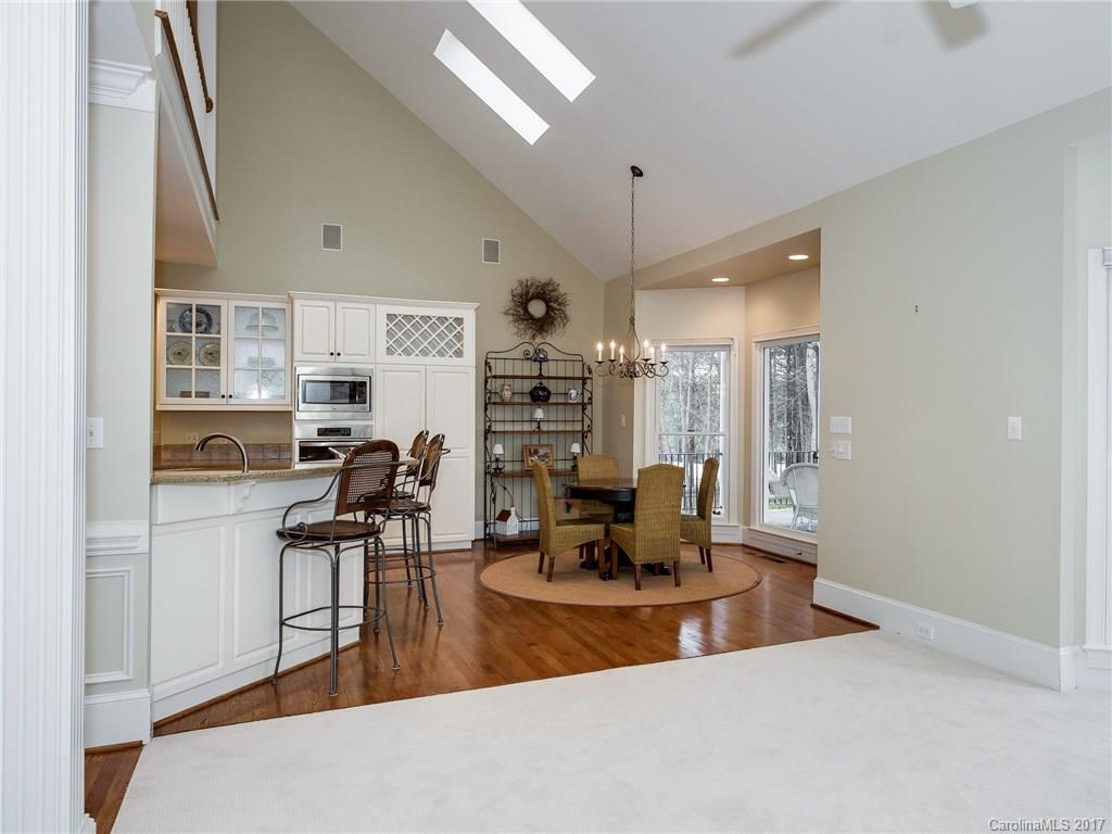 The Peninsula - Residential