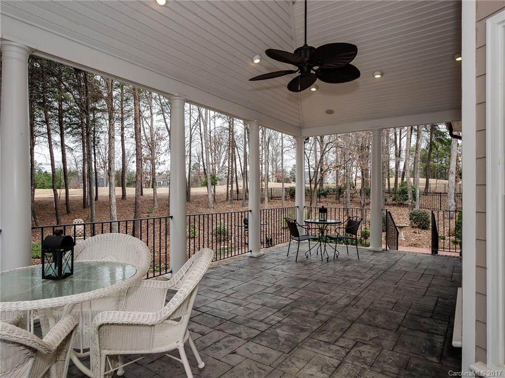 The Peninsula - Residential