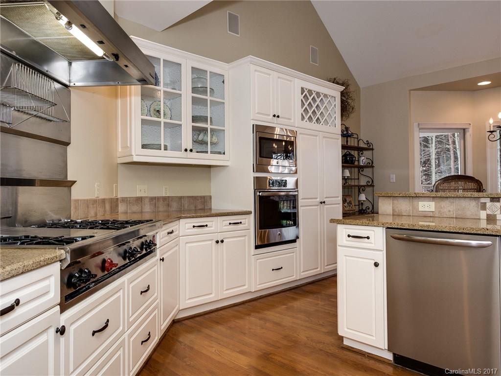 The Peninsula - Residential