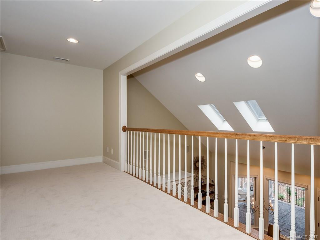 The Peninsula - Residential