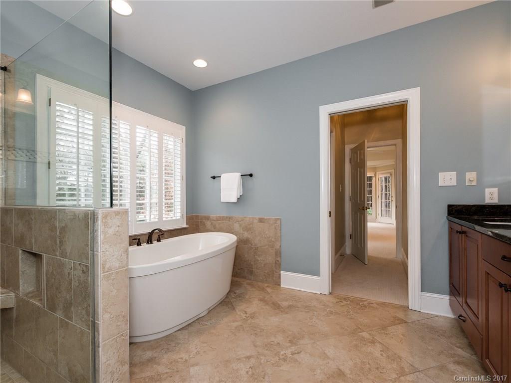 The Peninsula - Residential