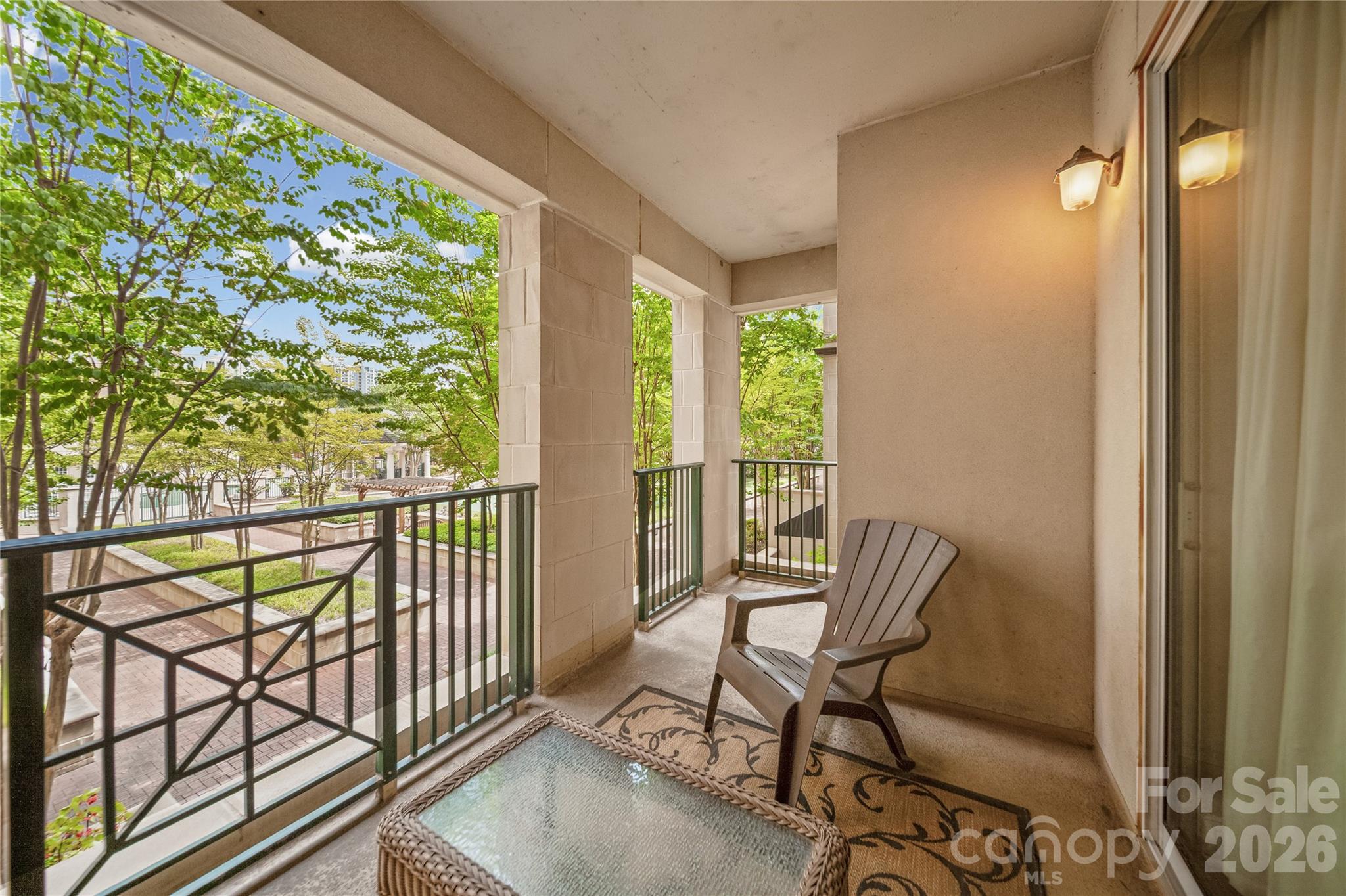 300 W 5th Street 228