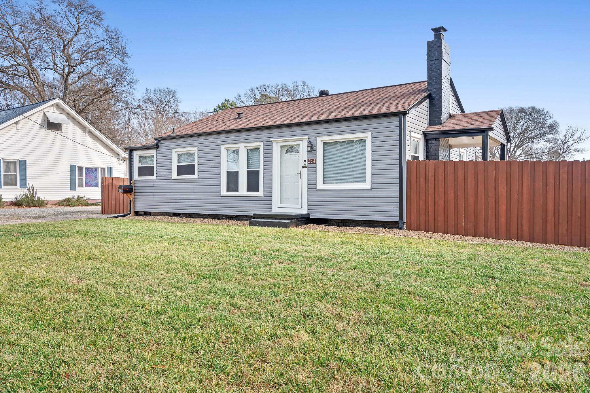264 E Mcneely Avenue