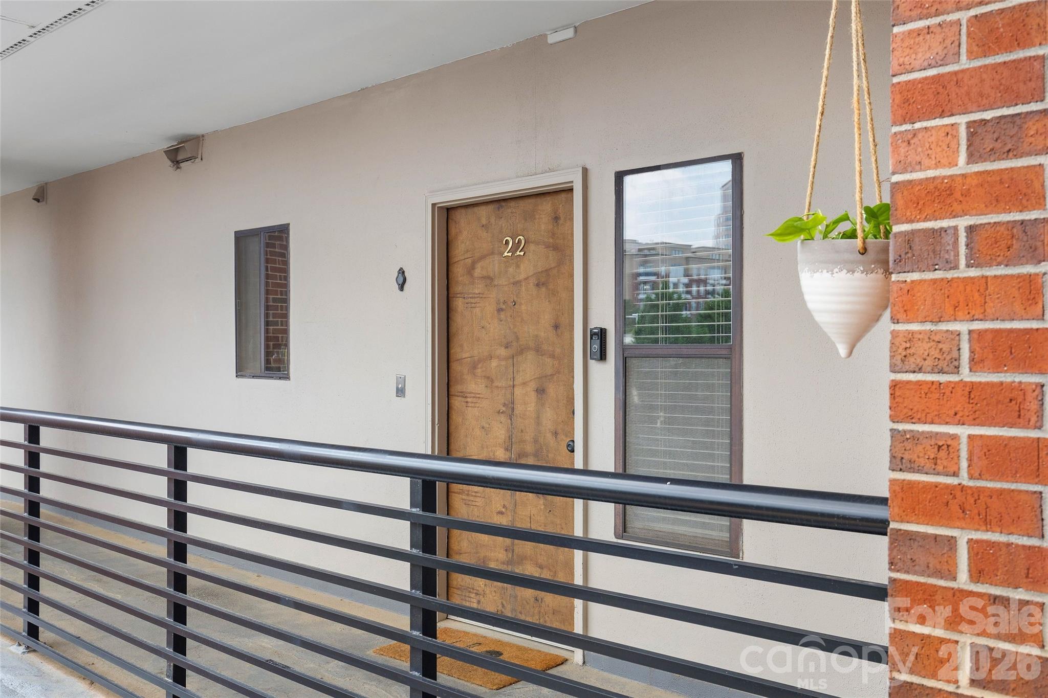 224 N Poplar Street 22