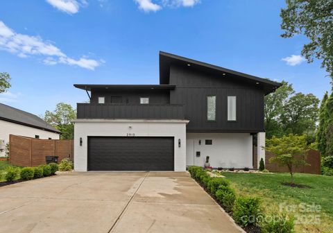 2913 Lake Avenue Charlotte NC 28208