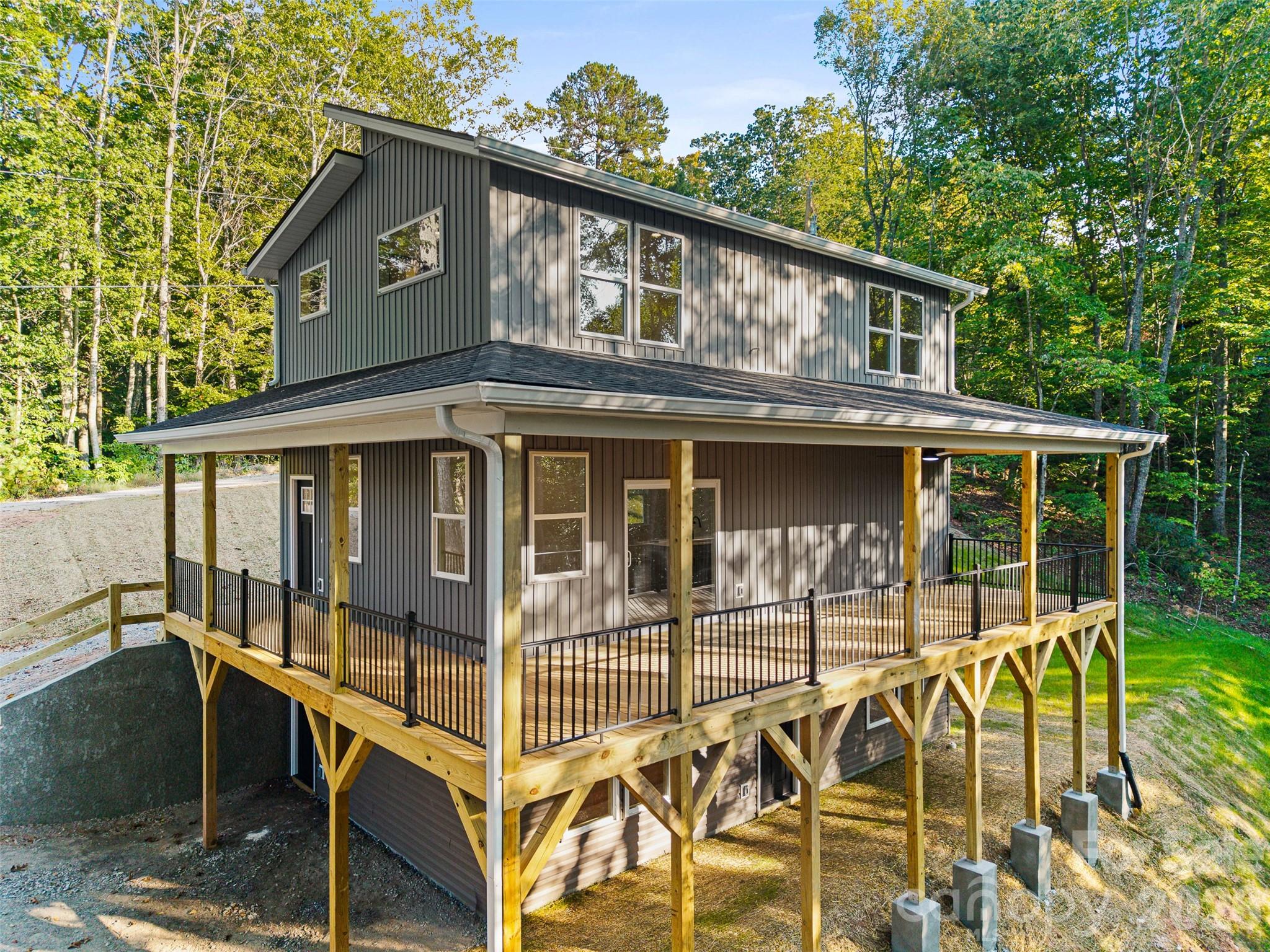 160 Blossom Ridge