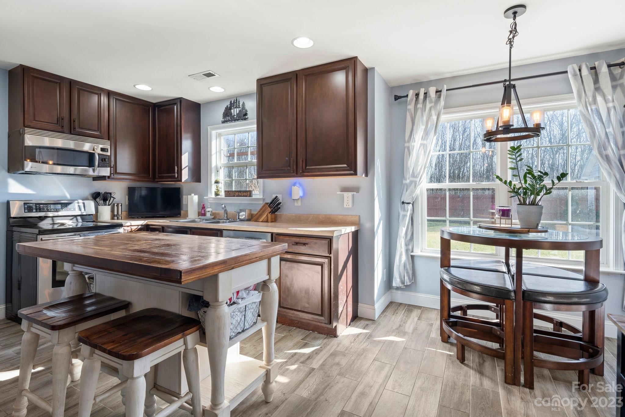 River Stone - Residential