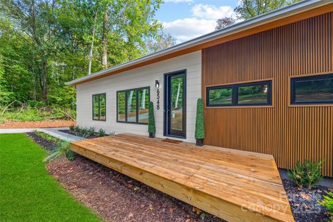 6548 Emerald Isle Drive Sherrills Ford NC 28673
